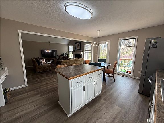 5th image of 12527 E 56th St