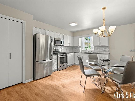 3rd image of 5777 Leisure South Dr SE #135