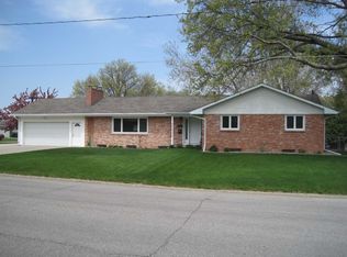 2240 Easley St, Waterloo, IA 50702