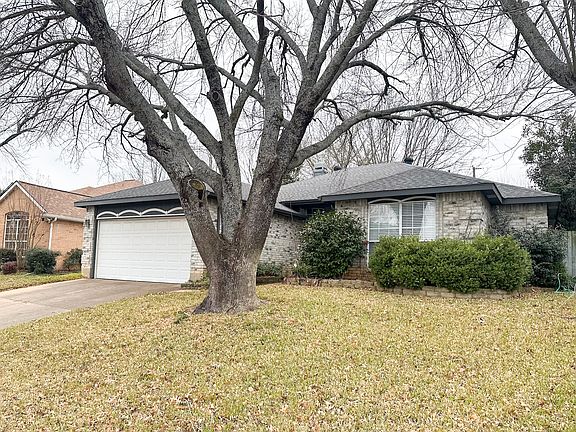 3rd image of 6202 Sandstone Dr