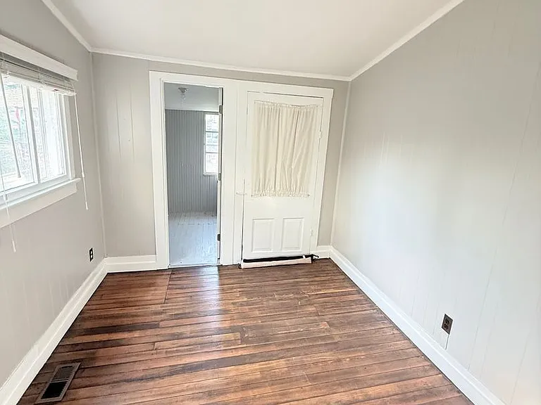 1603 E Oak St #1 — Photo 7