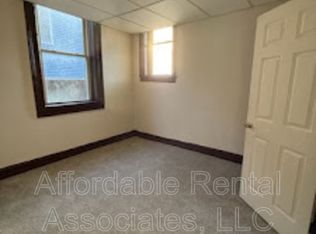 1911 S 11th St, Milwaukee, WI 53204