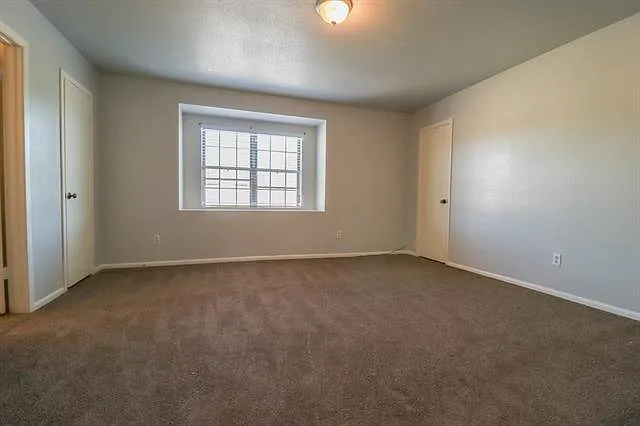 5725 Townhouse Ln — Photo 16