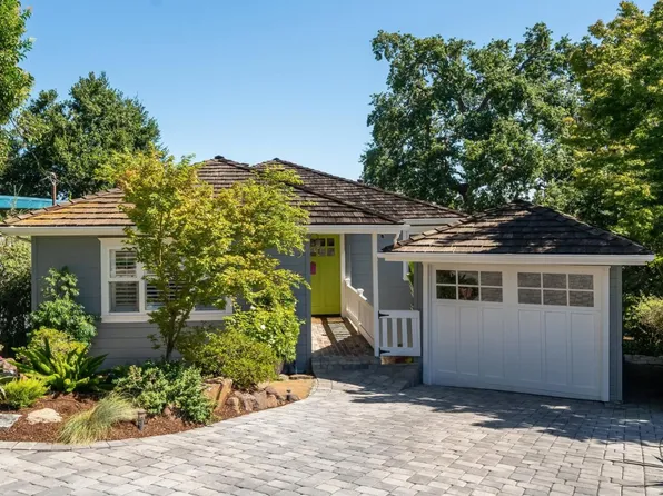 3 Eagle Hill Ter, Redwood City, CA 94062