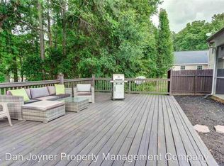 6 Parkwalk Dr, Greer, SC 29650