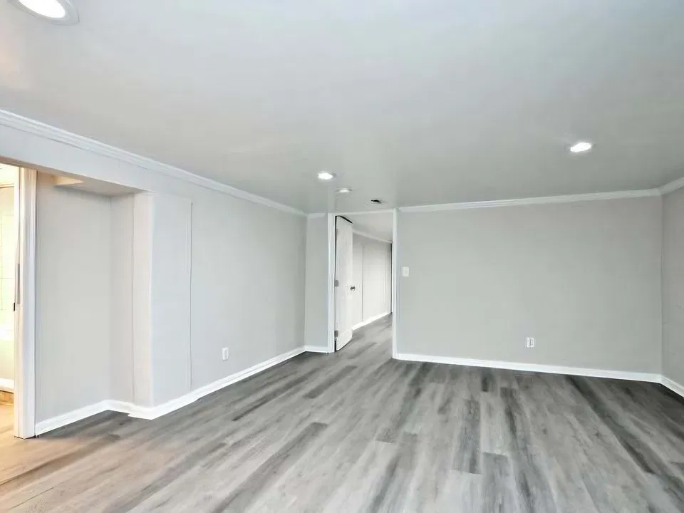 10106A S Grant Ave #BASEMENT