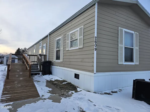 2609 11th Ave W, Williston, ND 58801