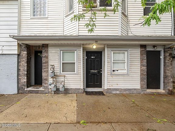 4th image of 31 Dana Ave APT 1