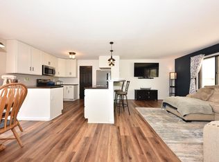 W1285 Parkview Dr, Ixonia, WI 53036
