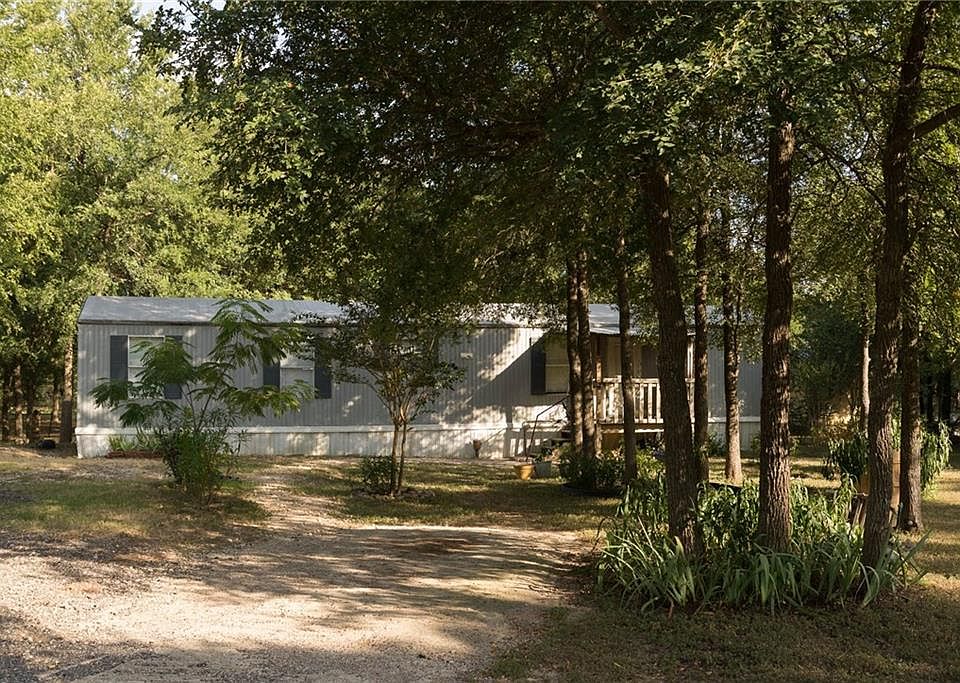 1st image of 333 Legend Oaks Dr