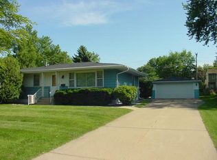 8117 33rd Ave N, Crystal, MN 55427