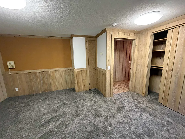 1308 Shirley St — Photo 32