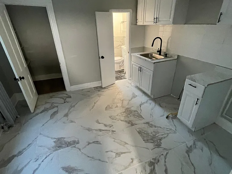 108 S 8th St #2A — Photo 6