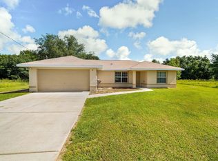 54 Magnolia Dr, Ocklawaha, FL 32179