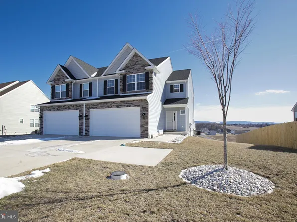 252 Ida Red Dr, Leesport, PA 19533