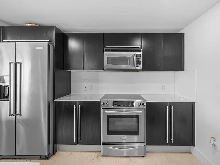665 NE 25th St #1801A — Photo 9
