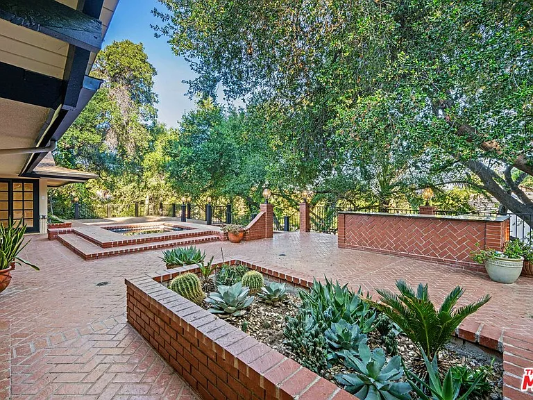 17449 Sumiya Dr — Photo 52