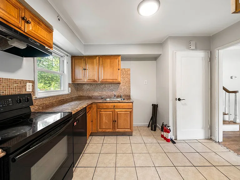 1641 Lenape Rd — Photo 10
