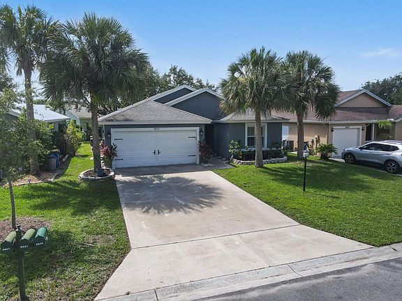 3rd image of 8821 SW Bonneville Drive