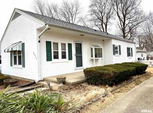 2056 Marland St, Springfield, IL 62702