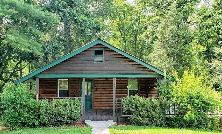 1st image of 575 Upper Bear Paw Rd