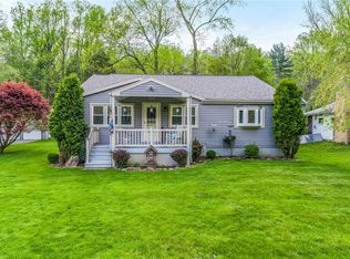 699 Hillville Rd, Karns City, PA 16041