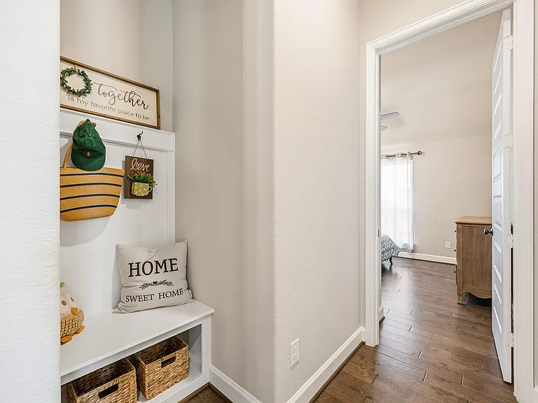 2106 Stargrass Dr — Photo 32
