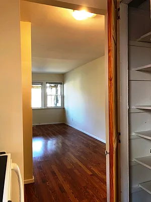 Rented by Prime Realty | media 36