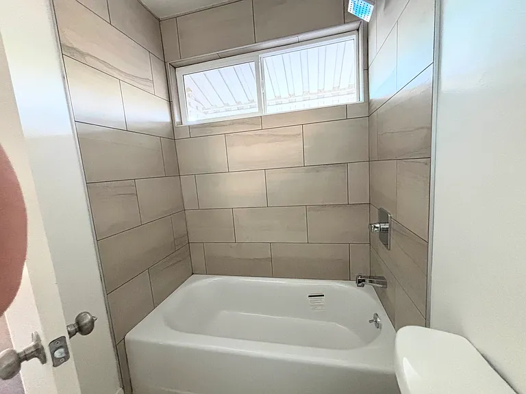 265 Lucas Ave #5 — Photo 13
