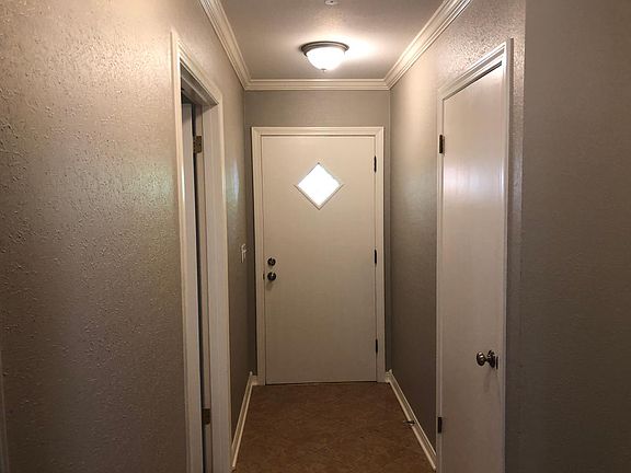 3rd image of 621 Wilbrahm Ct