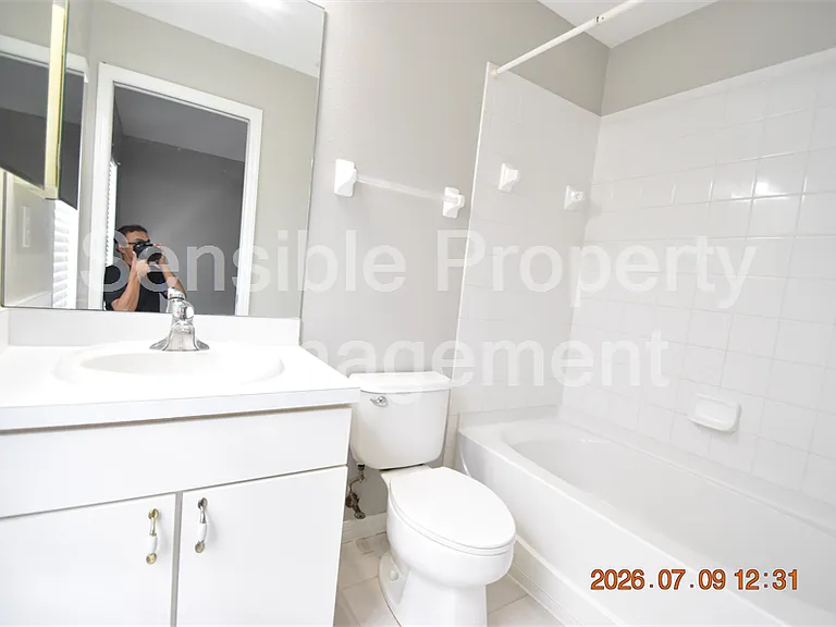 13121 Kings Crossing Dr — Photo 30