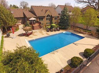 245 Luisa Ct, Chaska, MN 55318