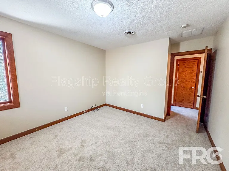 1228 Forest Acres Dr — Photo 25