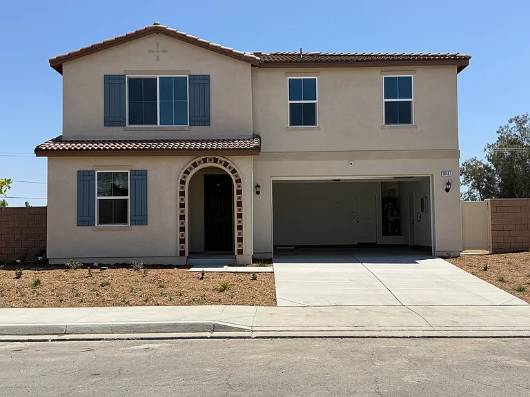 19407 Arenal Way — Photo 2