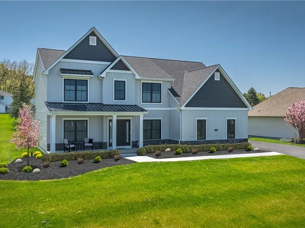 3947 Wheatfield Xing, Wheatfield, NY 14120