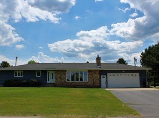 1204 E Conan St, Ely, MN 55731