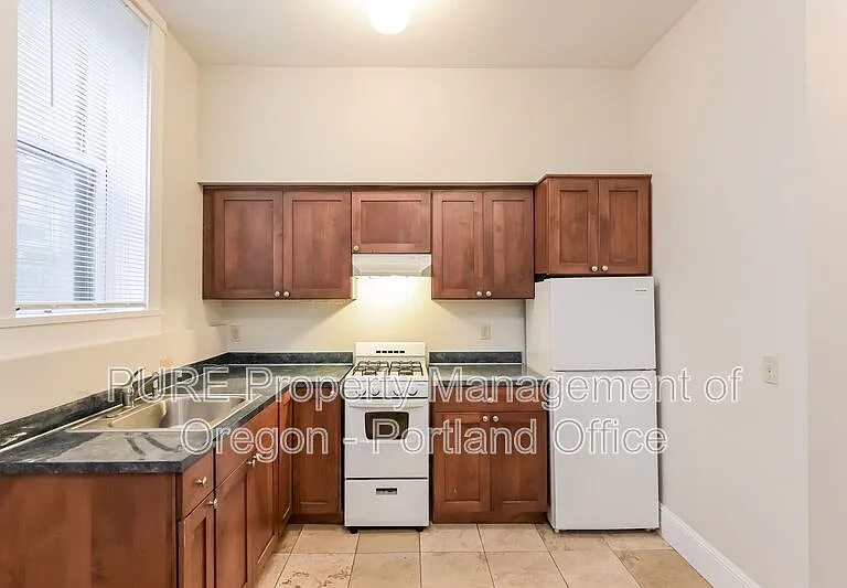 2167 SW Yamhill St #9 — Photo 2