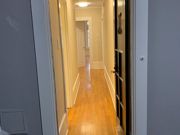 2nd image of 925 Leavenworth St #5