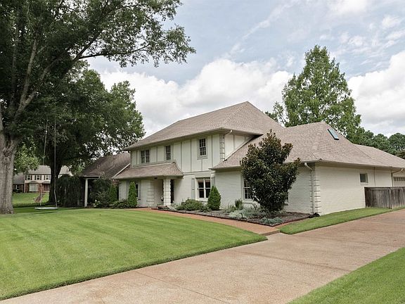 2nd image of 9044 Latimer Dr