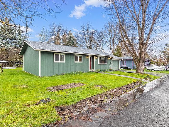 2nd image of 1012 Juliene Way