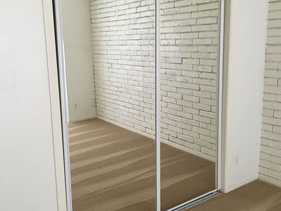 4th image of 611 S Ennis St #37
