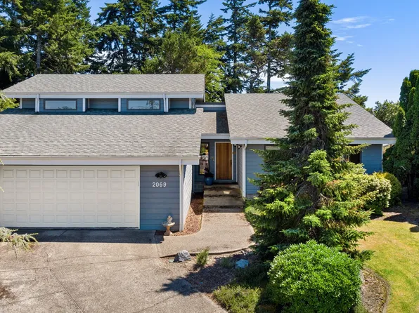 2069 Cedar Ct, North Bend, OR 97459