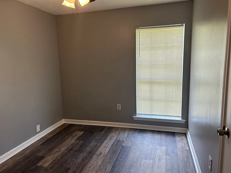 3200 Raintree Dr — Photo 3