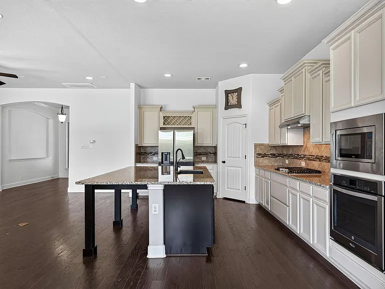 219 Woods Of Boerne Blvd — Photo 9