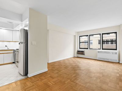 333 E 75th St APT 10J, New York, NY, 10021