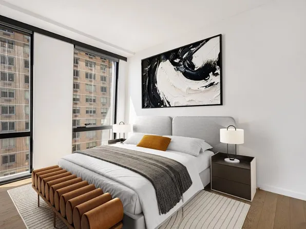 626 1st Avenue image 7 of 40