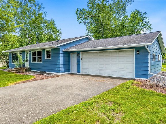 5th image of 535 2nd Ave NE