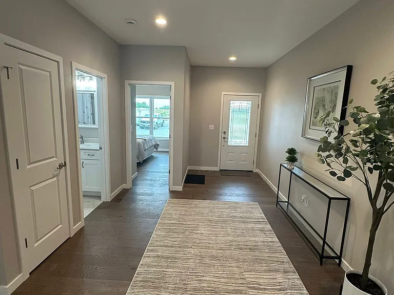 5021 Chestnut St — Photo 3