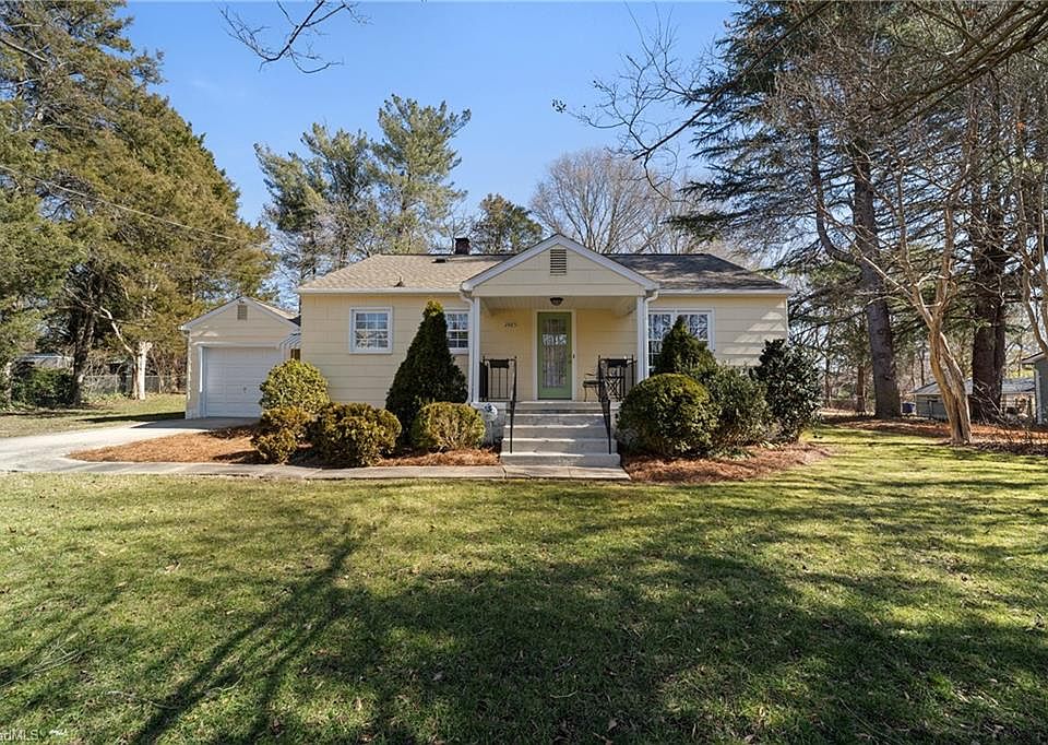1st image of 2865 Quincy Dr