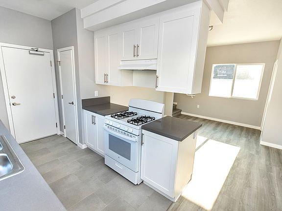 4th image of 4254 Elizabeth St #F